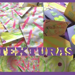 Collage de obras de arte infantiles con vibrantes texturas artificiales, incluyendo tarjetas con mensajes positivos y dibujos abstractos.