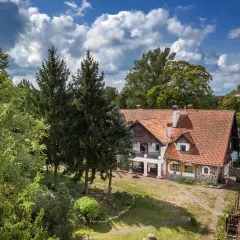 Gdzie na ryby z noclegiem? Odkryj najlepsze miejsca w Polsce