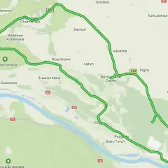 Mapa z zaznaczonymi trasami rowerowymi wokół Torunia, prowadzącymi przez malownicze tereny i w pobliżu zamku.