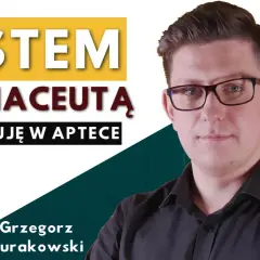 Mężczyzna w okularach na tle napisu "Jestem farmaceutą. Nie pracuję w aptece" i symbolu aptecznego.