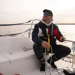 Jakie buty na jacht wybierać, aby uniknąć nieprzyjemnych sytuacji?