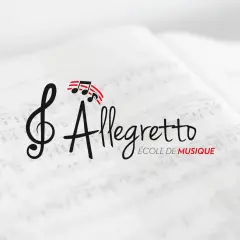 Une partition ouverte avec le mot "Allegretto" en gros caractères, accompagné de notes de musique et du texte "ÉCOLE DE MUSIQUE". Le tempo allegretto invite à une mélodie joyeuse.