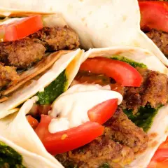 Ile waży kebab w tortilli? Zaskakujące różnice w wagach!