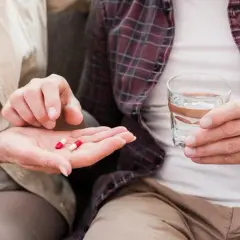 Skuteczne leki na ból trzustki, które przynoszą ulgę i poprawiają komfort