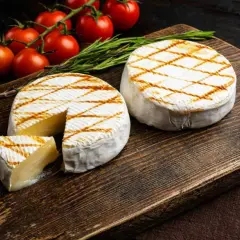 Jak przygotować serek camembert z grilla, który zachwyci gości