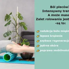 Kobieta ćwiczy rolowanie mięśni na wałku, by zredukować ból i poprawić regenerację.