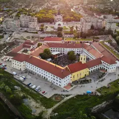Oradea: Gdzie zjeść? Najlepsze restauracje i lokalne smaki.
