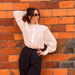 Styl retro lata 40 – jak wprowadzić go do swojej garderoby?