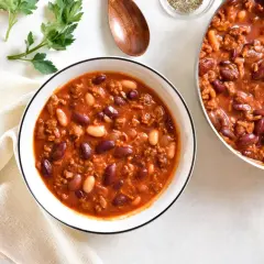 Pyszna zupa meksykańska, którą przygotowała Ania. Danie z mielonym mięsem i fasolą w aromatycznym sosie.
