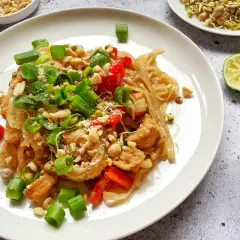 Ile kalorii ma pad thai? Poznaj dokładną wartość odżywczą