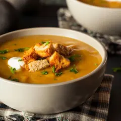 Soupe et calories : le guide pour un bol léger et savoureux