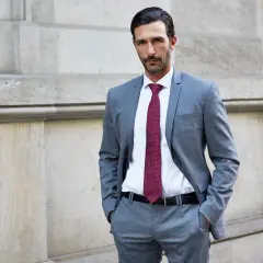Jak się ubrać na komunię jako gość? Poradnik elegancji i taktu.