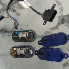 Elementy do sprawdzenia, jak sprawdzić rezystor dmuchawy: moduły elektroniczne, wiązka przewodów i złącze.