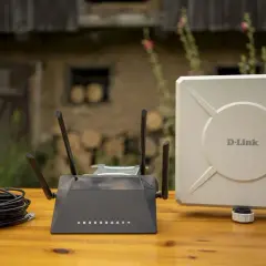 Jaki router na zewnątrz budynku? Sprawdź najlepsze modele i ich funkcje
