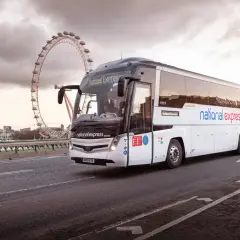 National Express Stansted: Skąd odjeżdża? Wybierz swój przystanek!