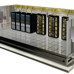 Vue en coupe d'un **data center extérieur** modulaire, avec des racks de serveurs, câblage jaune, système de climatisation et caméras de surveillance.