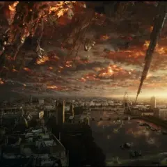 Londyn w ogniu, zniszczony przez obce statki. To przerażający obraz z filmu Dzień Niepodległości 3.