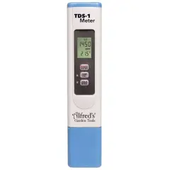 Un appareil blanc et bleu, un TDS-1 Meter, affiche 1450 ppm et 21.5°C. Idéal pour tester l'eau de votre jardin.