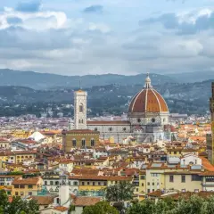 Vista panorámica de Florencia con el Duomo y el Palazzo Vecchio. Ideal para saber qué ver en Florencia en un día.