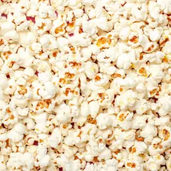 Czy popcorn tuczy? Jak jeść go zdrowo i bez wyrzutów sumienia