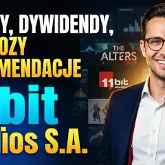 Analizy, prognozy i rekomendacje dotyczące akcji 11 bit studios S.A. Mężczyzna w garniturze uśmiecha się na tle gier studia.