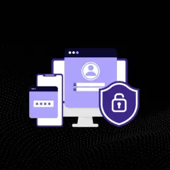 Ilustracja przedstawia komputer i smartfon z ikonami logowania, symbolizujące uwierzytelnianie dwuskładnikowe. Obok znajduje się tarcza z kłódką, podkreślająca bezpieczeństwo.