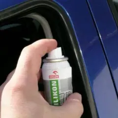 Jak podnieść szybę elektryczną w samochodzie i uniknąć problemów