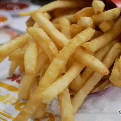 Ile kalorii ma frytki z McDonald's? Zaskakujące fakty o kaloriach