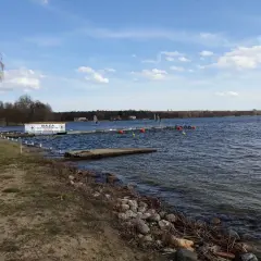 Jezioro Kierskie - piękne miejsce na wędkowanie i relaks w Poznaniu