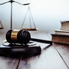 Wierzyciel na licytacji komorniczej? Tak! Zobacz, jak przejąć dług.