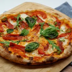 Czy pizza jest niezdrowa? Odkryj, co naprawdę kryje się w składnikach