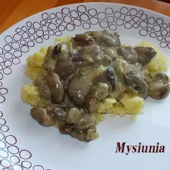 Aksamitny sos z maślaków: przepis krok po kroku | Zawsze się udaje