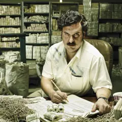 Filmy o Pablo Escobarze: Najlepsze tytuły i ich dostępność online