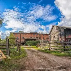 Agroturystyka Damno Młyn: Relaks nad Łupawą w sercu natury