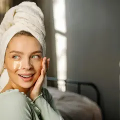 Sekrety promiennej cery: Jak odzyskać naturalny blask?
