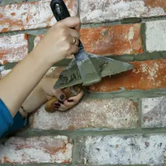 Jak zrobić płytki ze starej cegły? Kompletny poradnik DIY