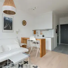 10 pomysłów na oddzielenie salonu od przedpokoju - DIY i pro