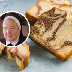Pyszna babka na oleju siostry Anastazji, z charakterystycznym marmurkowym wzorem, wygląda apetycznie.