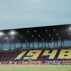 Kiedy mecz Pogoni w pucharach? Ostatnie występy i przyszłość drużyny