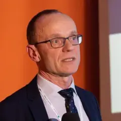 Gdzie przyjmuje dr hab n med Mariusz Stasiołek w Łodzi? Sprawdź adresy