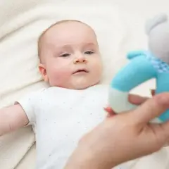 Co kupić 3 miesięcznemu dziecku, aby wspierać jego rozwój?