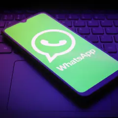 WhatsApp płatny? Sprawdź, kiedy pojawiają się ukryte koszty!
