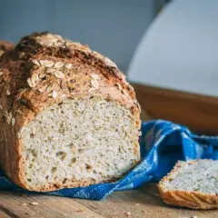 Jak piec chleb? Prosty przepis dla początkujących zawsze się uda!