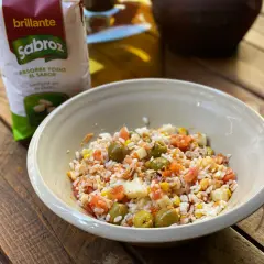 Receta ensalada de arroz clásica: ¡El secreto para que quede suelta!