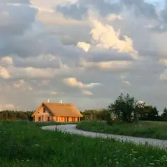 Czy od budynku gospodarczego płaci się podatek? Sprawdź, co musisz wiedzieć