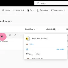 Il cursore del mouse evidenzia il file "Sales and returns.phix" nella cartella "Sales and returns" di OneDrive, mostrando un'anteprima con 1 visualizzazione.