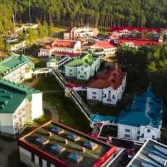 Jak napisać rezygnację z sanatorium do NFZ i uniknąć problemów