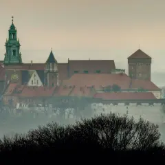 Kto wybudował Wawel? Niezwykłe historie i architekci zamku