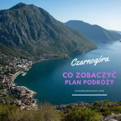 Widok na zatokę i malownicze czarnogóra miasta w otoczeniu gór. Plan podróży po wybrzeżu.