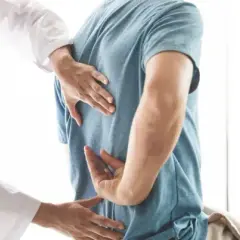 Fizjoterapeuta czy fizykoterapeuta – kluczowe różnice i wybór odpowiedniego specjalisty